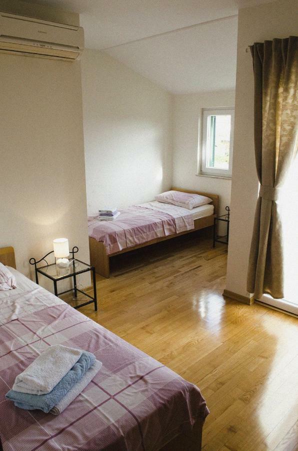 Mars Trogir Exterior foto