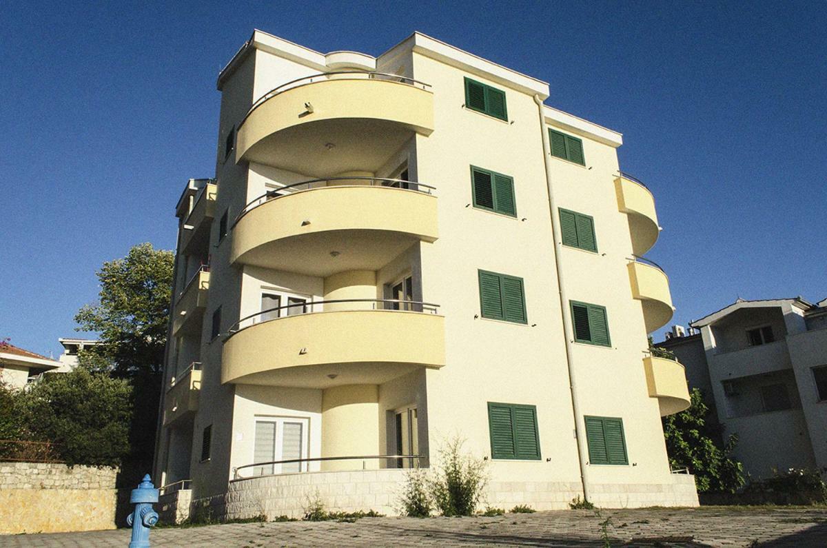 Mars Trogir Exterior foto