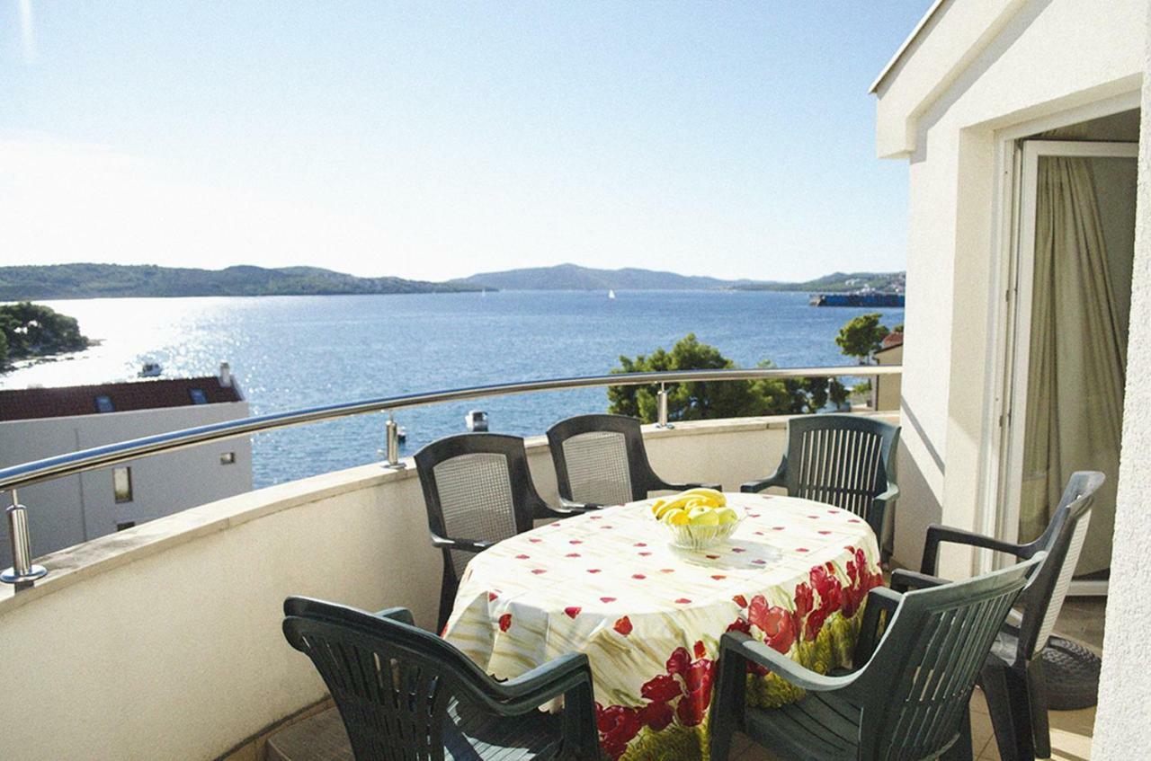Mars Trogir Exterior foto