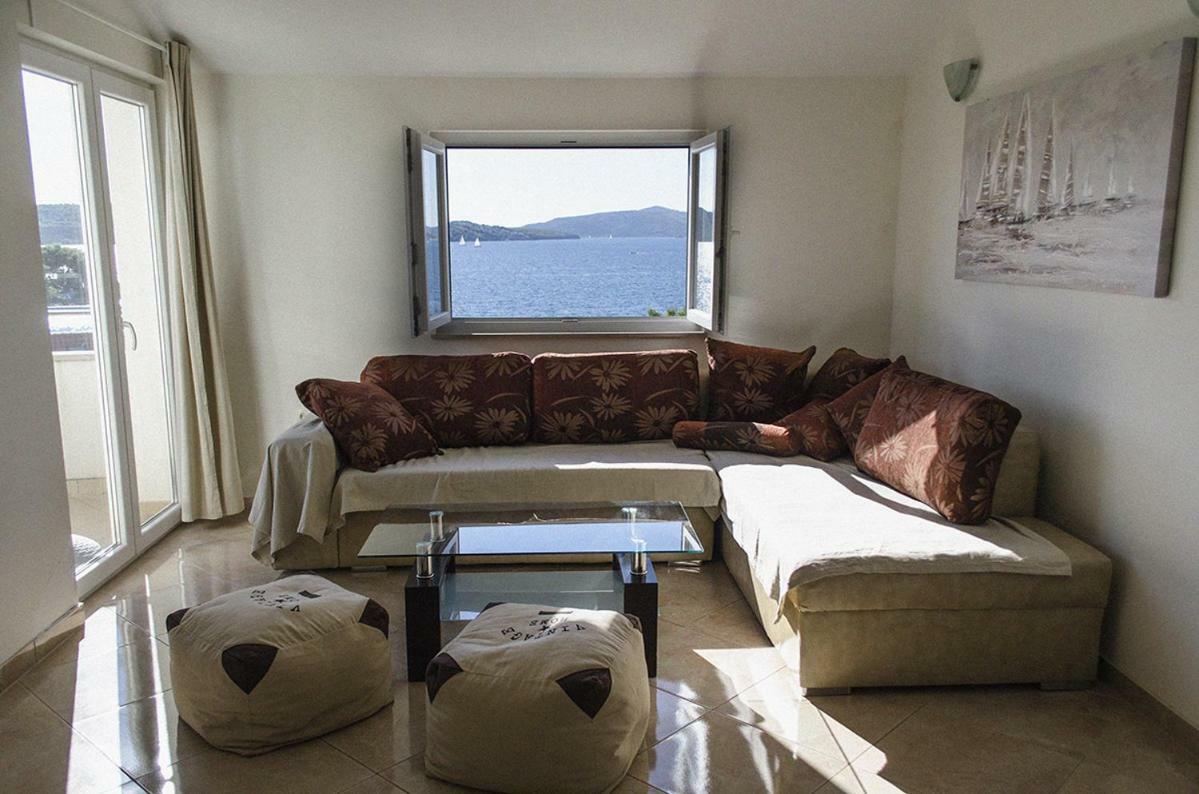 Mars Trogir Exterior foto
